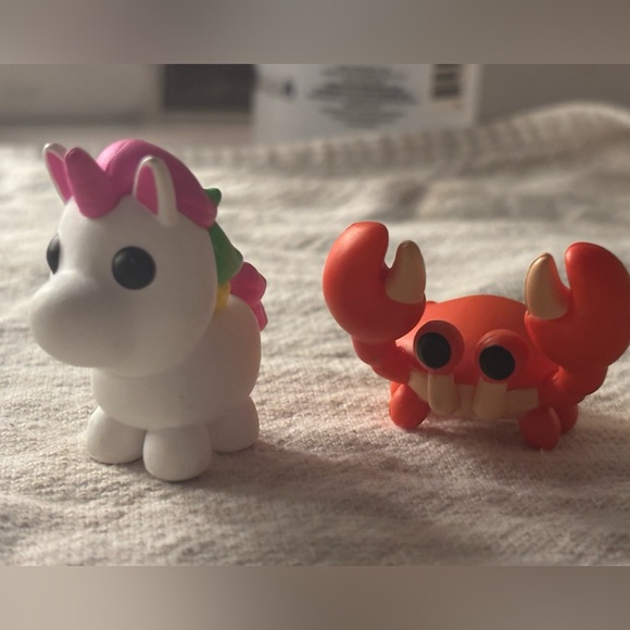 Colorful Animal Surprise Eggs Toy Set - Picture 3 of 7